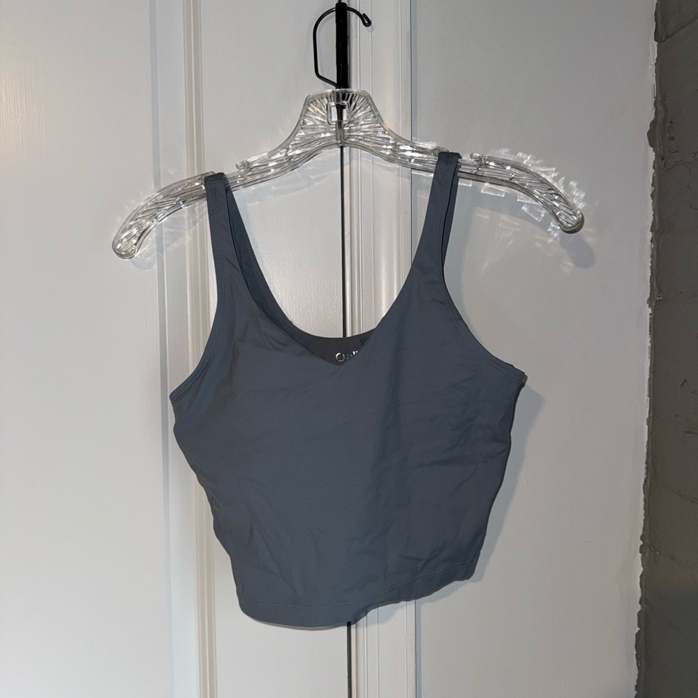 Gray Cropped Workout Tank Top